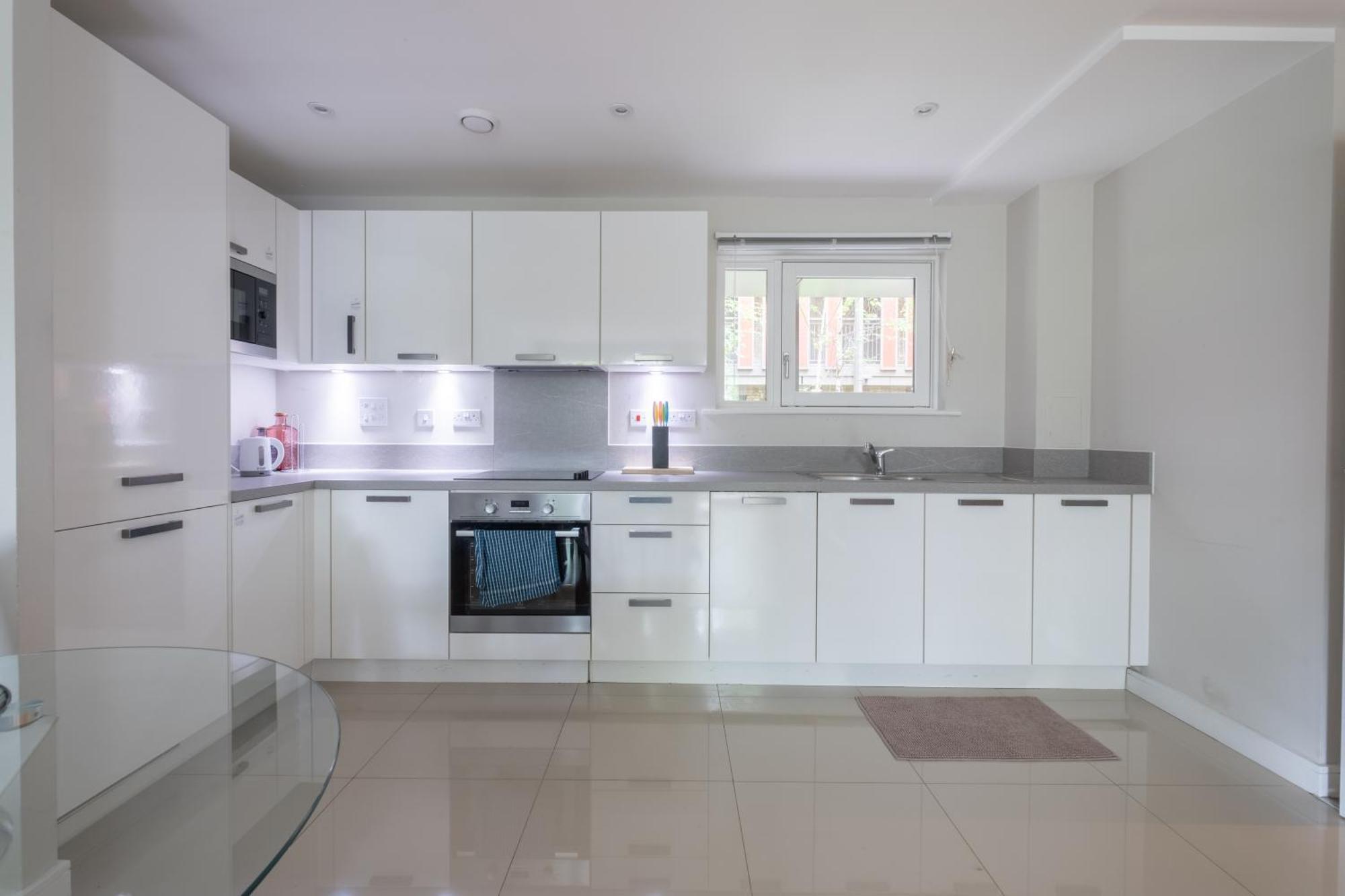 Brand New London Flat With Car Park Apartment Exterior photo