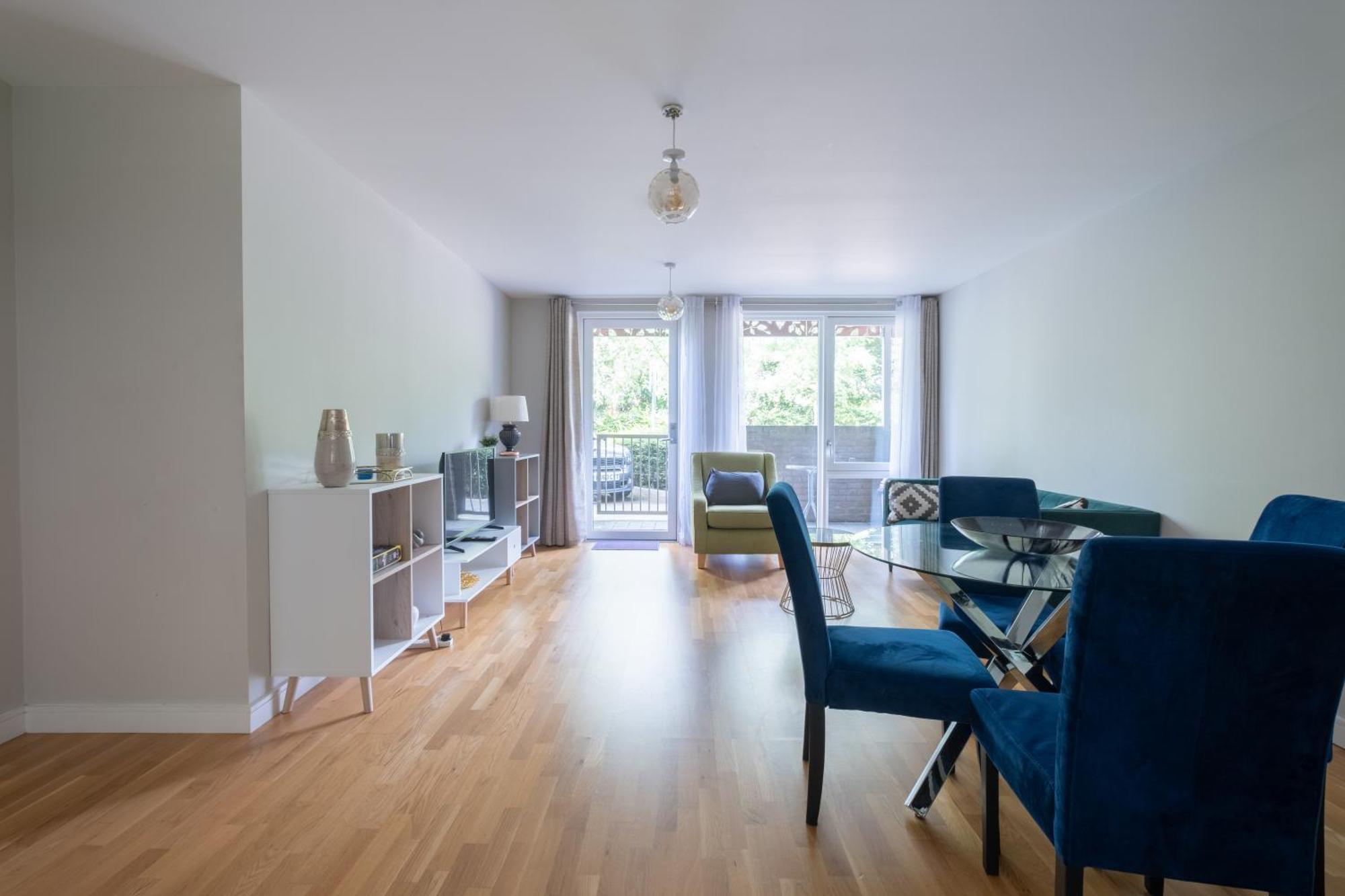 Brand New London Flat With Car Park Apartment Exterior photo